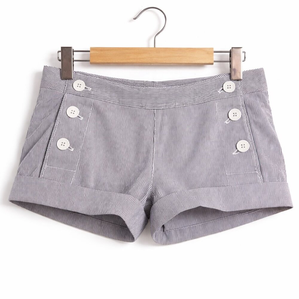 Aritzia Talula Striped Sailor Shorts ⚓️🤍 Small